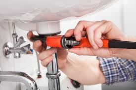 Van Nuys Plumber Repairing Sink